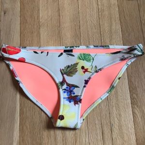 Triangl bathing suit bottom